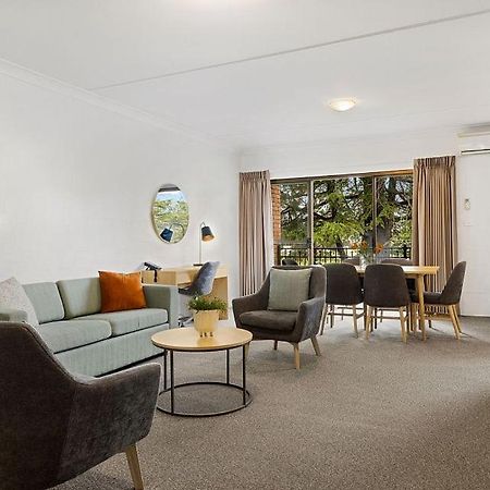 Oxley Court Serviced Apartments Canberra Zewnętrze zdjęcie