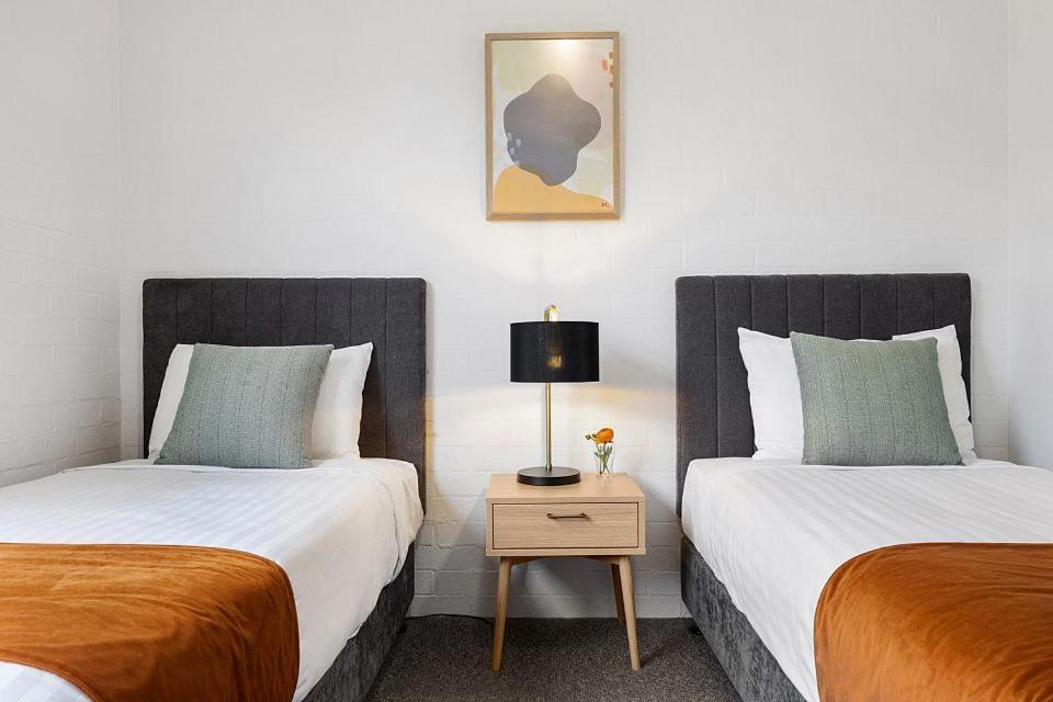 Oxley Court Serviced Apartments Canberra Zewnętrze zdjęcie