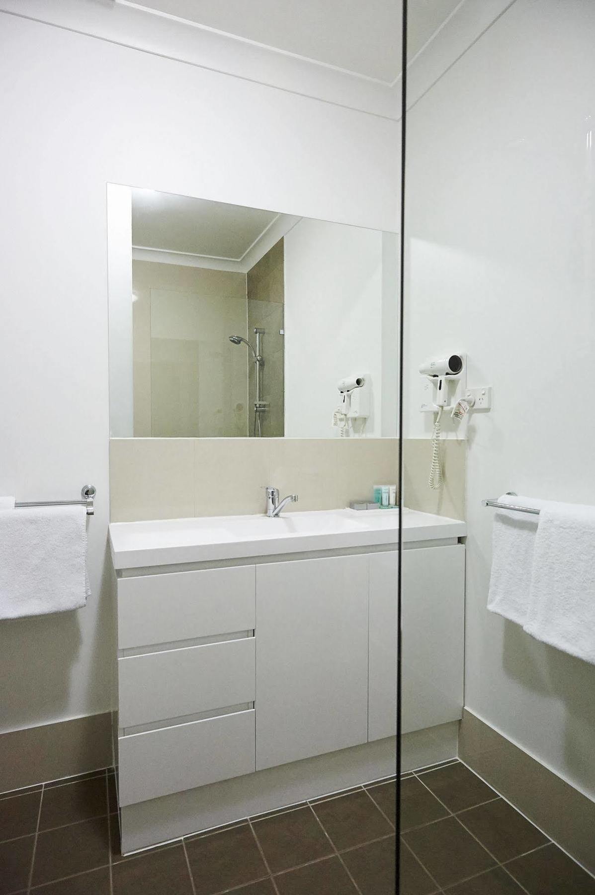 Oxley Court Serviced Apartments Canberra Zewnętrze zdjęcie